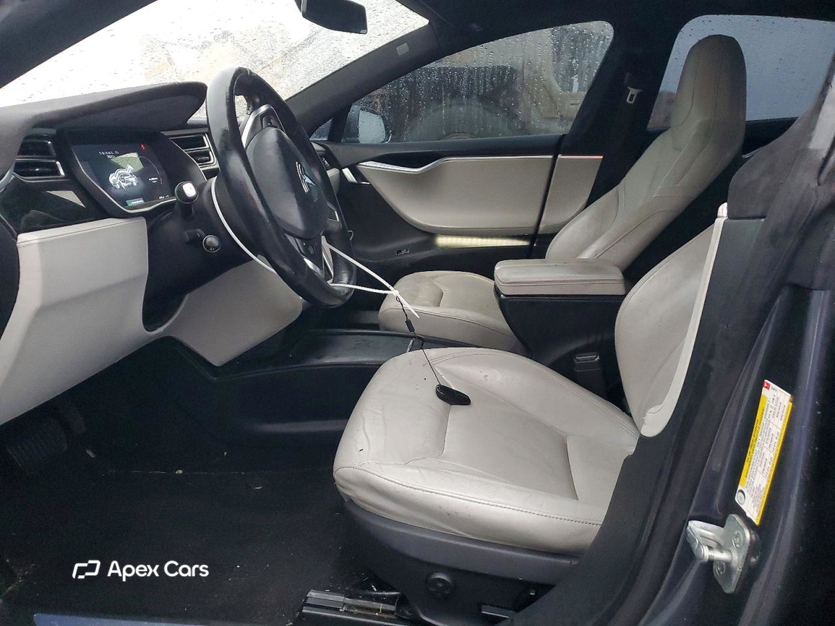 Tesla Model S 2016