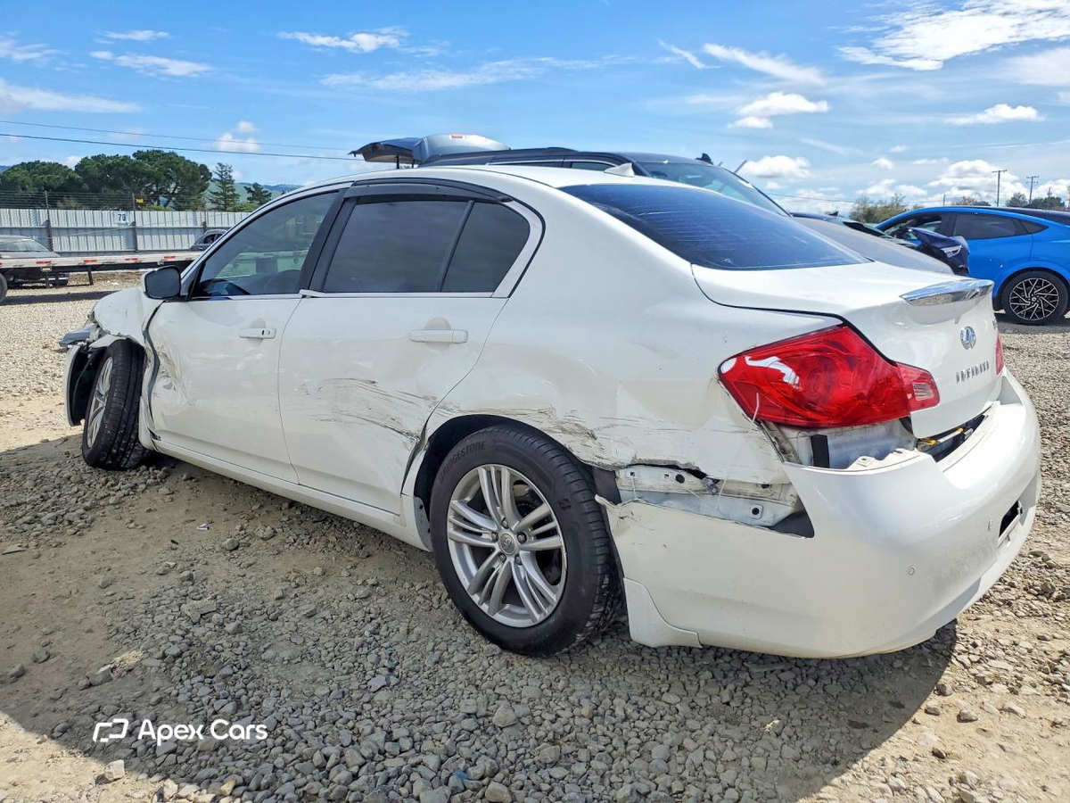 Infiniti G 2013