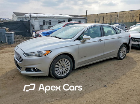 Ford Fusion 2013 - Image 1 of 12