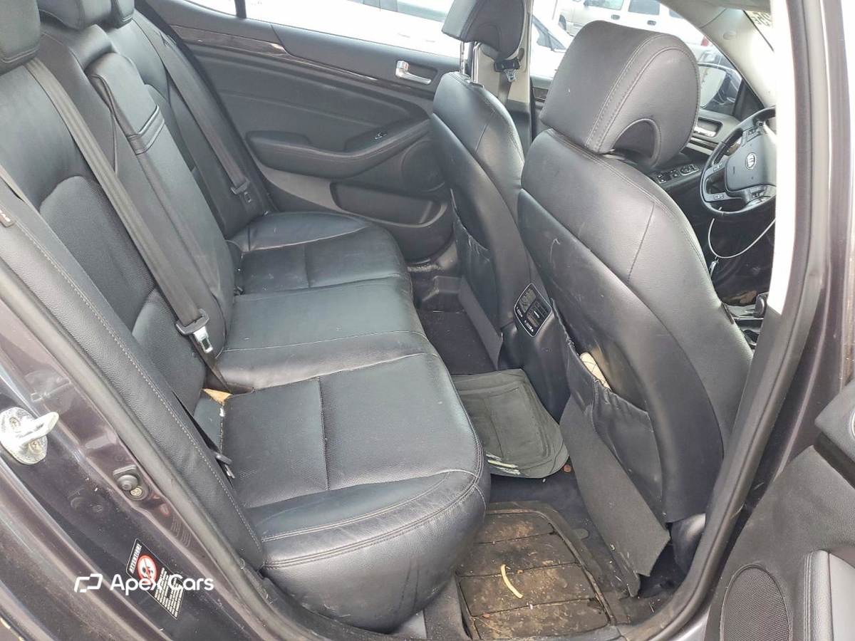 Kia Cadenza 2015