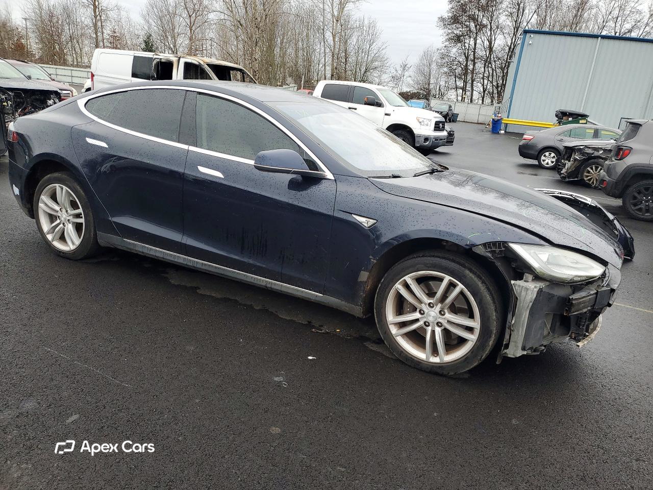 Tesla Model S 2013