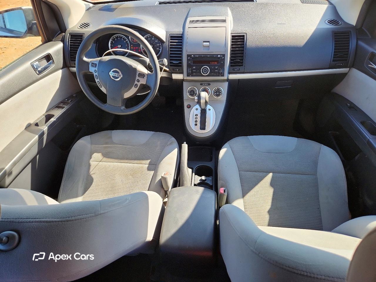 Nissan Sentra 2010