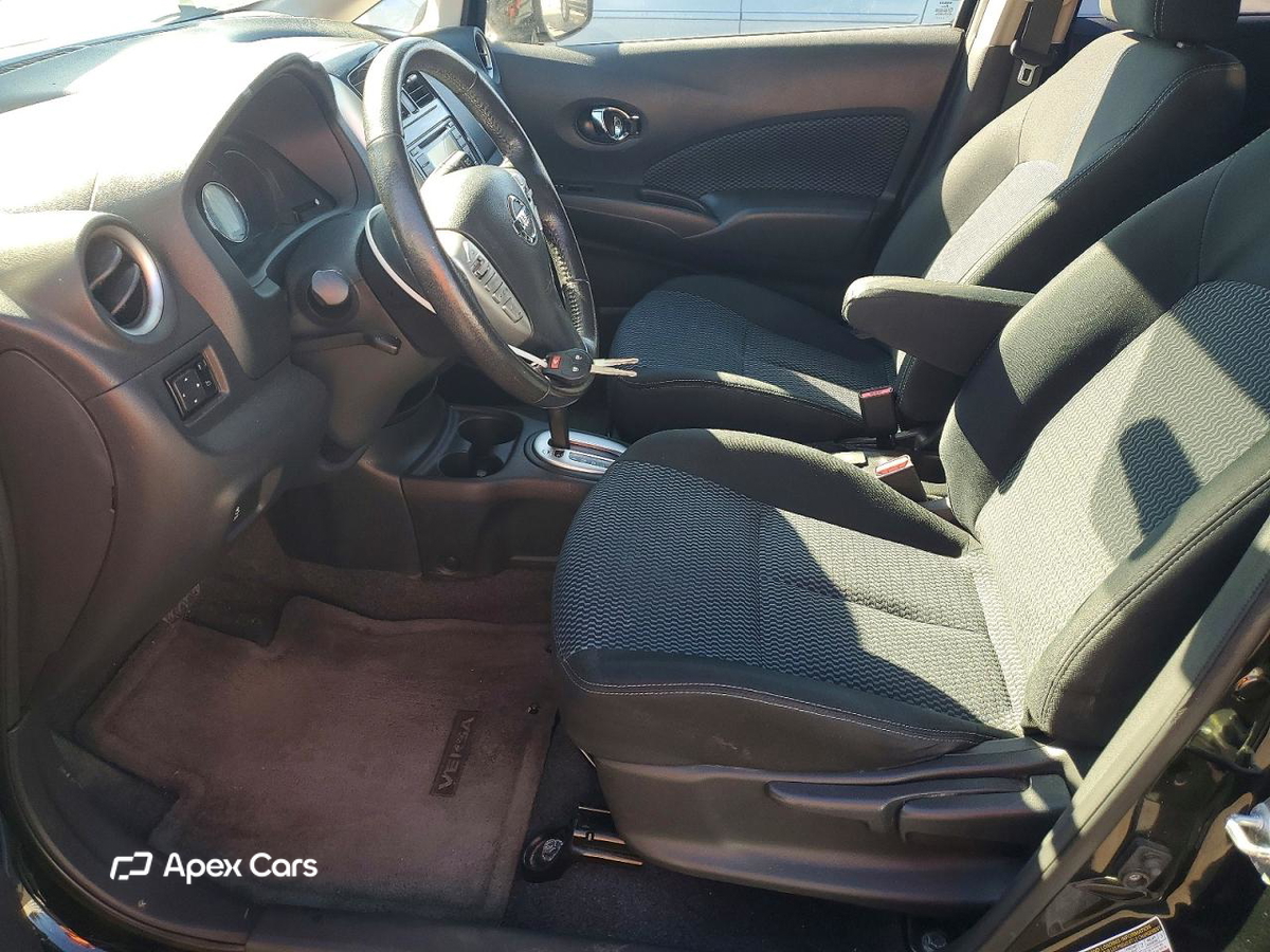 Nissan Versa 2016