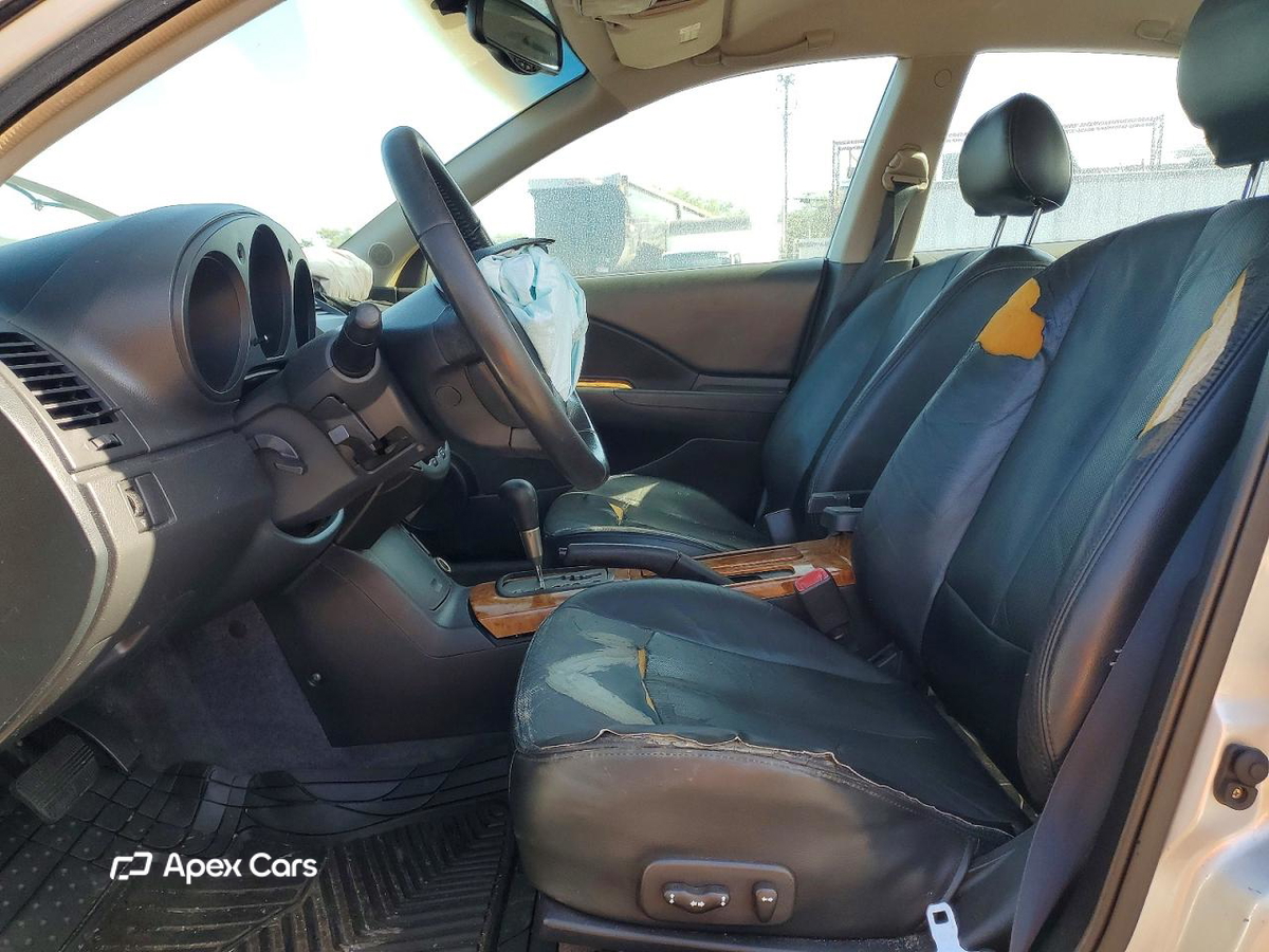 Nissan Altima 2002
