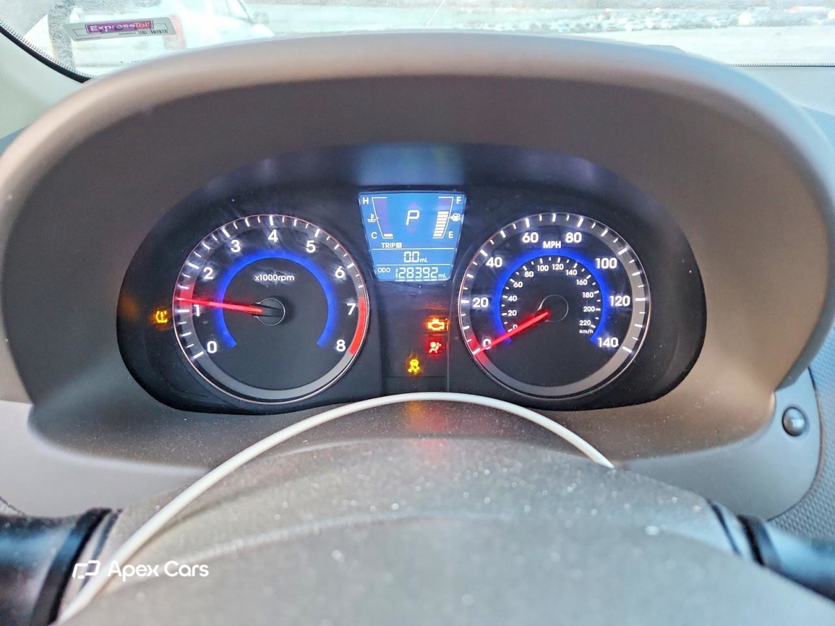Hyundai Accent 2013