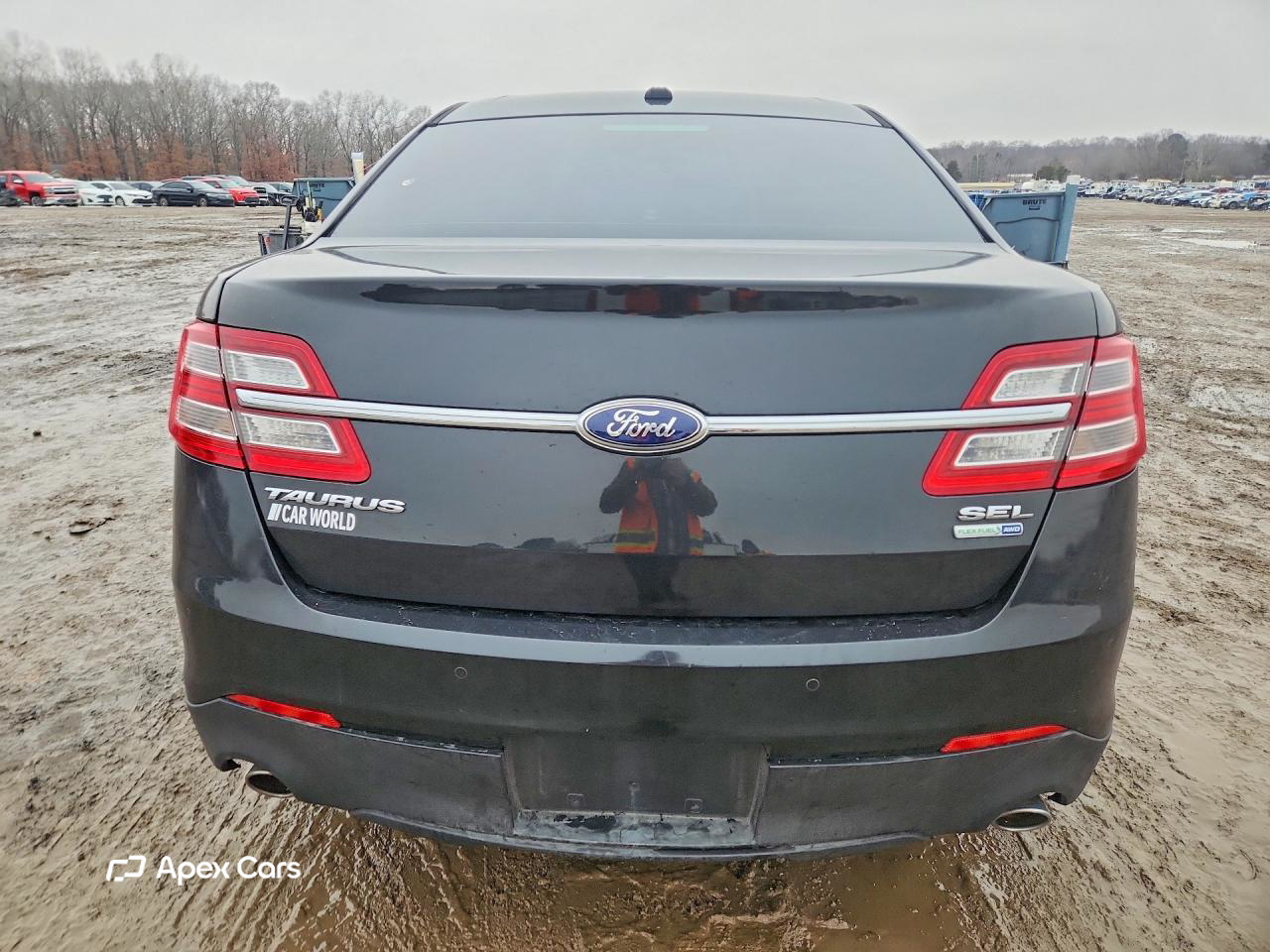 Ford Taurus 2013