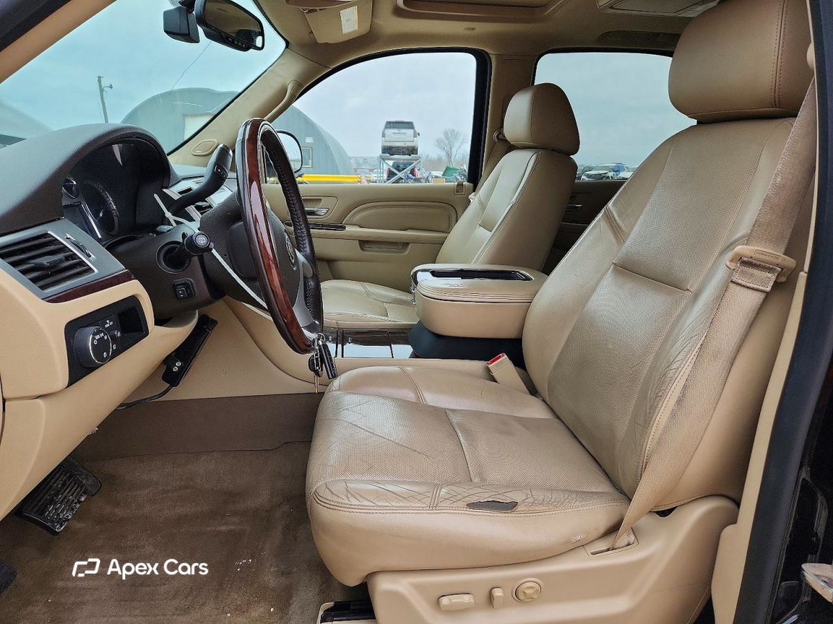 Cadillac Escalade 2014