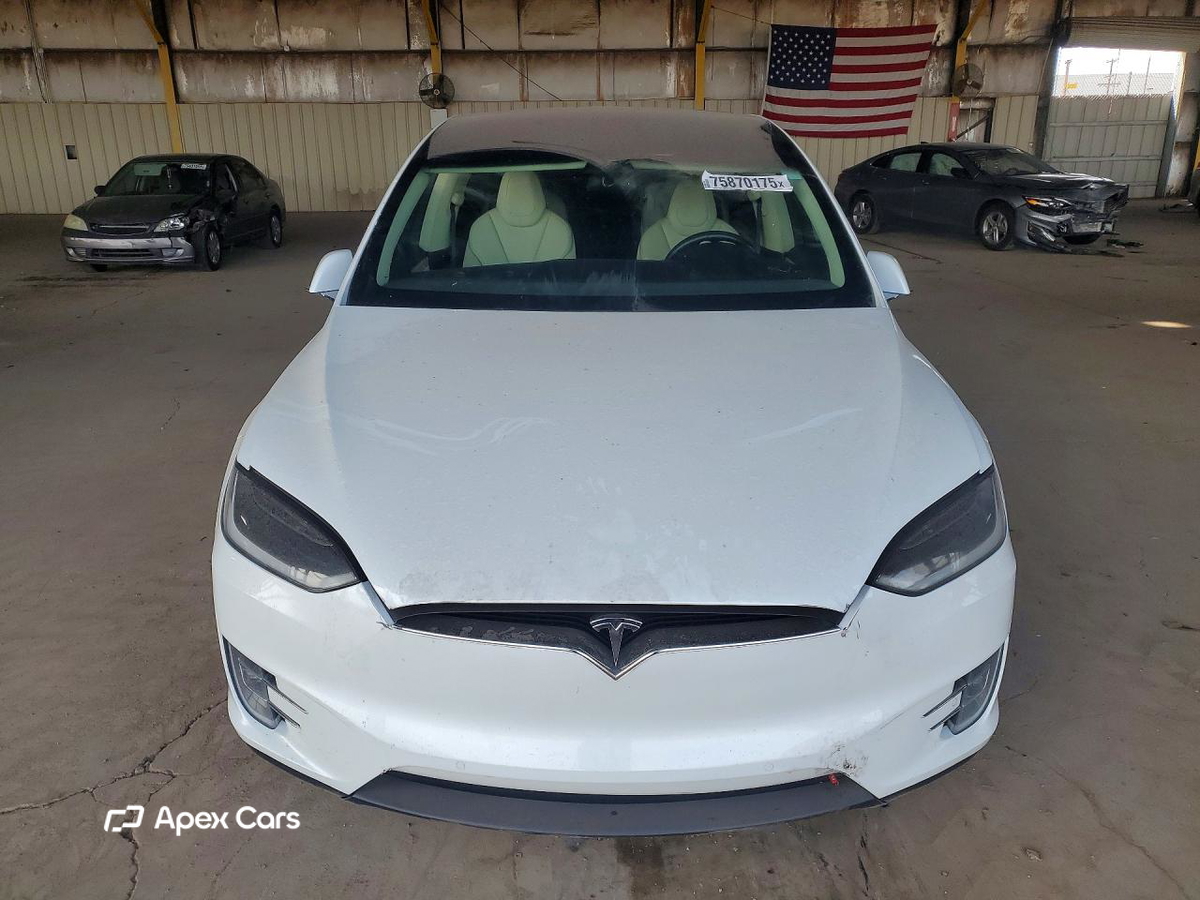 Tesla Model X 2018