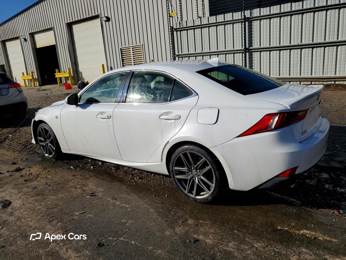 Lexus IS 2015