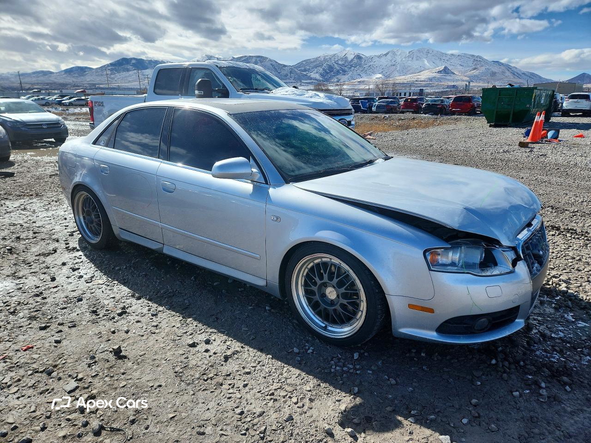Audi RS4 2007