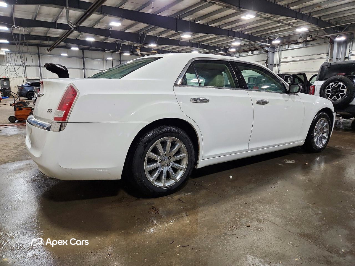 Chrysler 300 2011