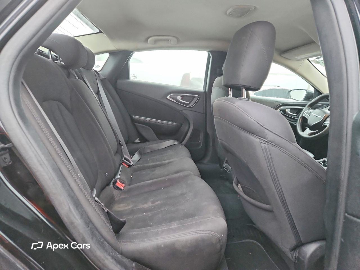 Chrysler 200 2015