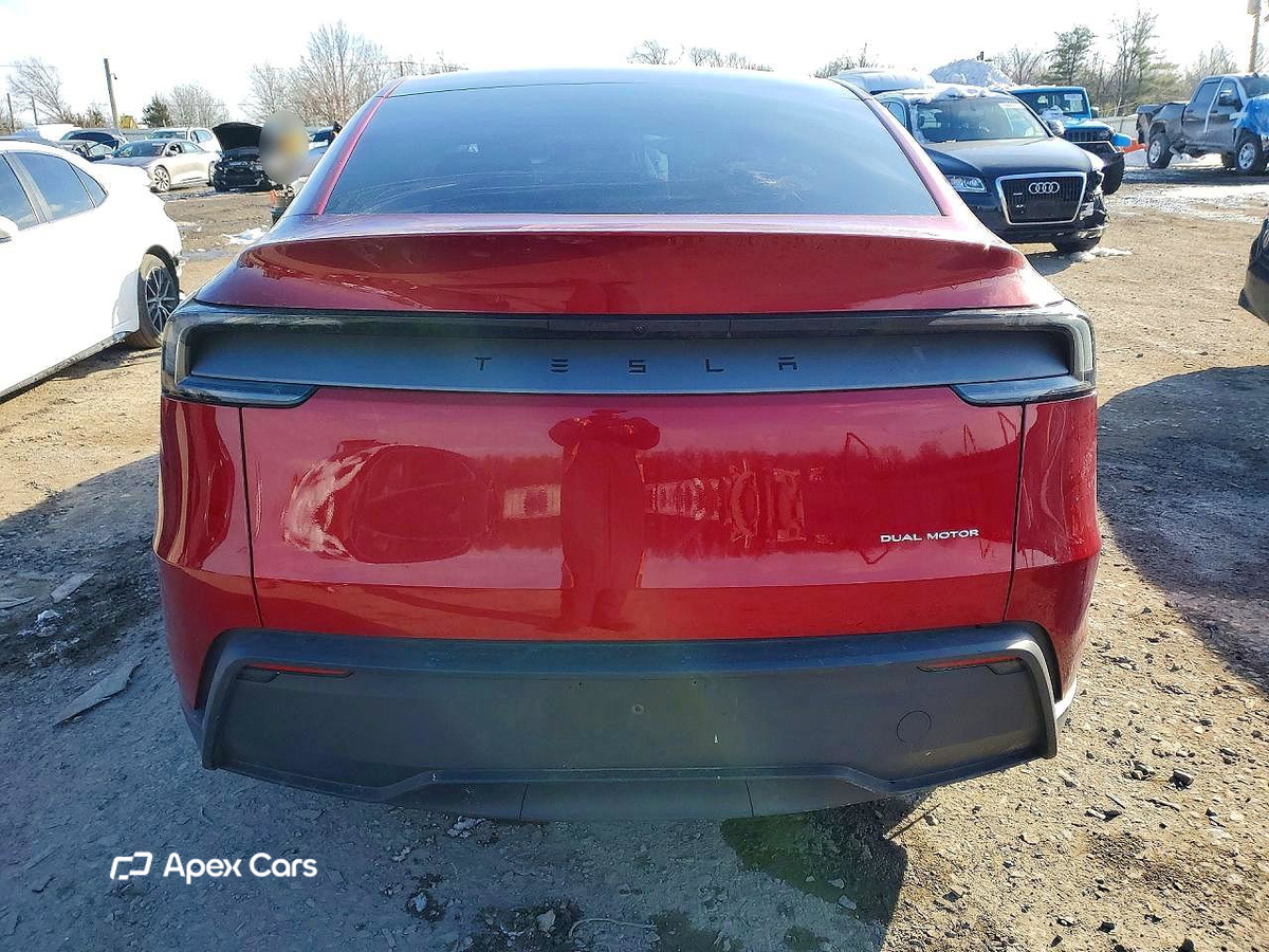 Tesla Model Y 2026