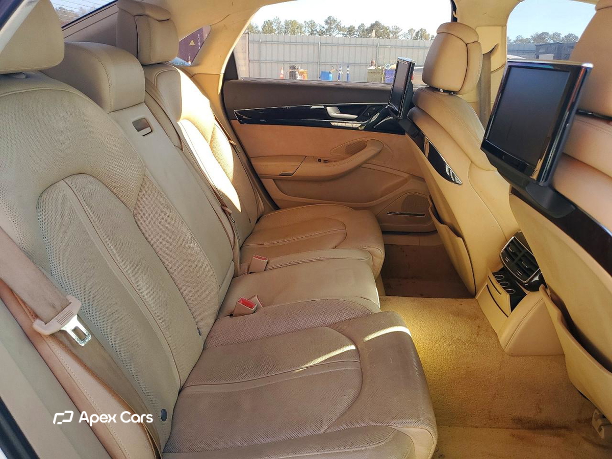 Audi A8 2012