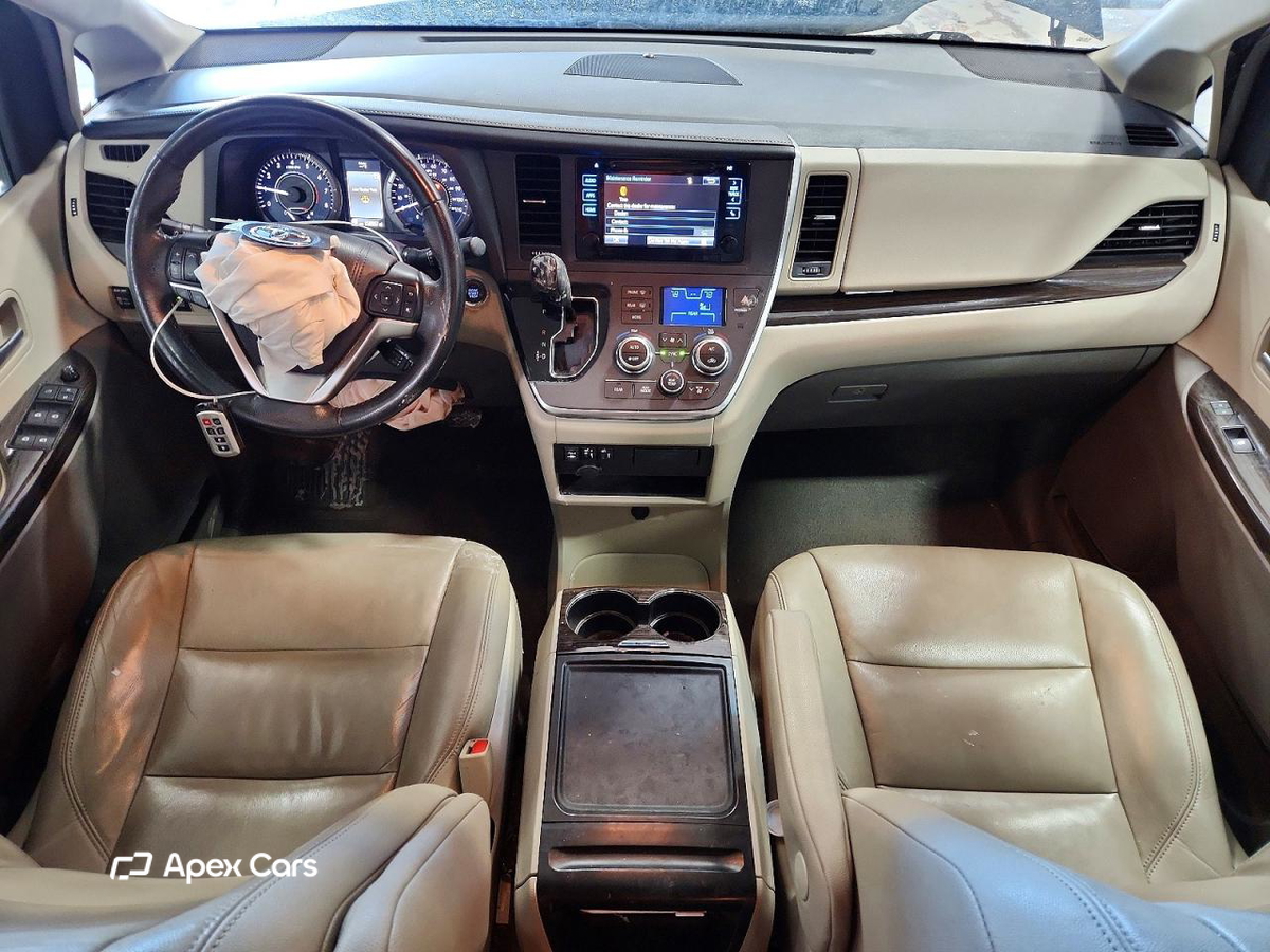 Toyota Sienna 2015