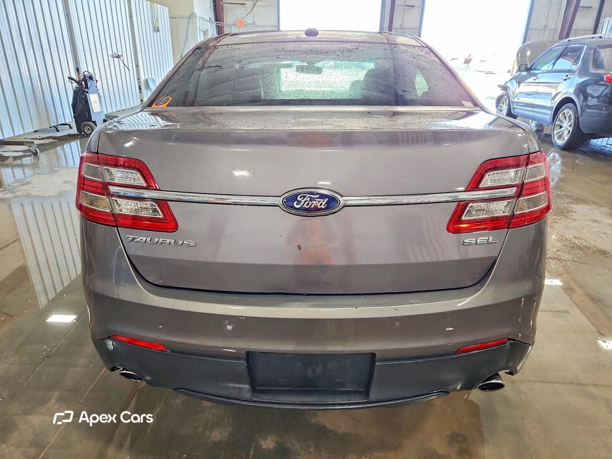 Ford Taurus 2013