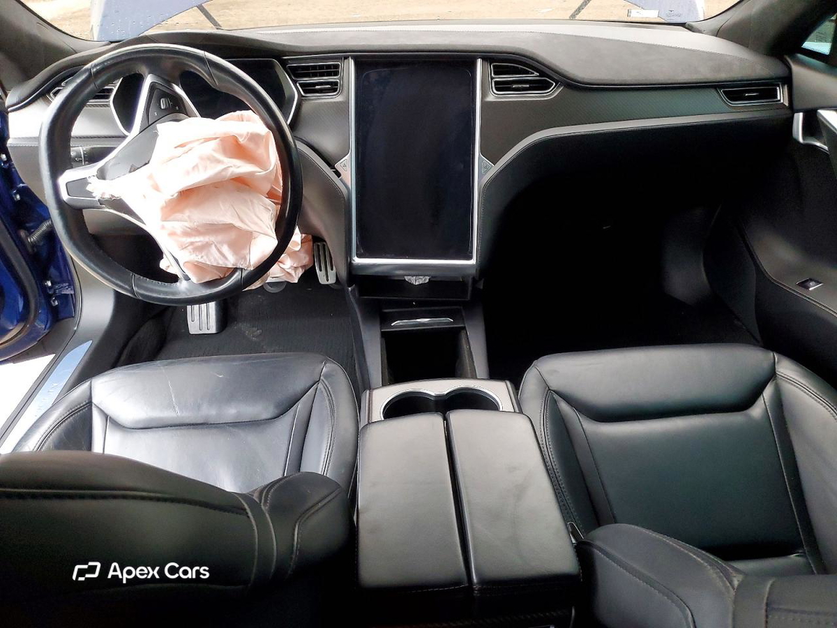 Tesla Model S 2016