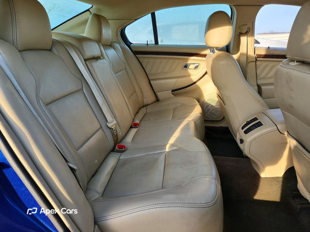 Ford Taurus 2013