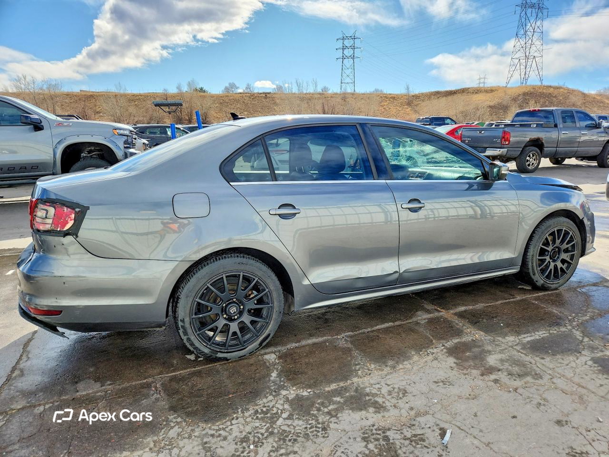 Volkswagen Jetta 2015