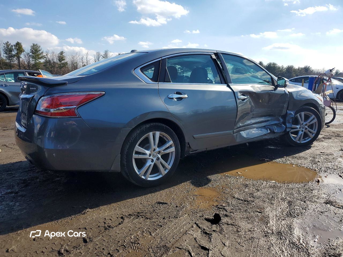 Nissan Altima 2015
