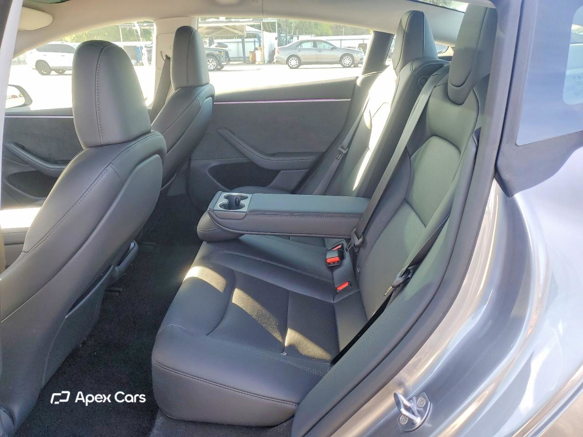 Tesla Model 3 2025