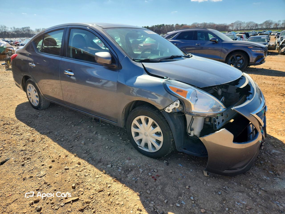 Nissan Versa 2018