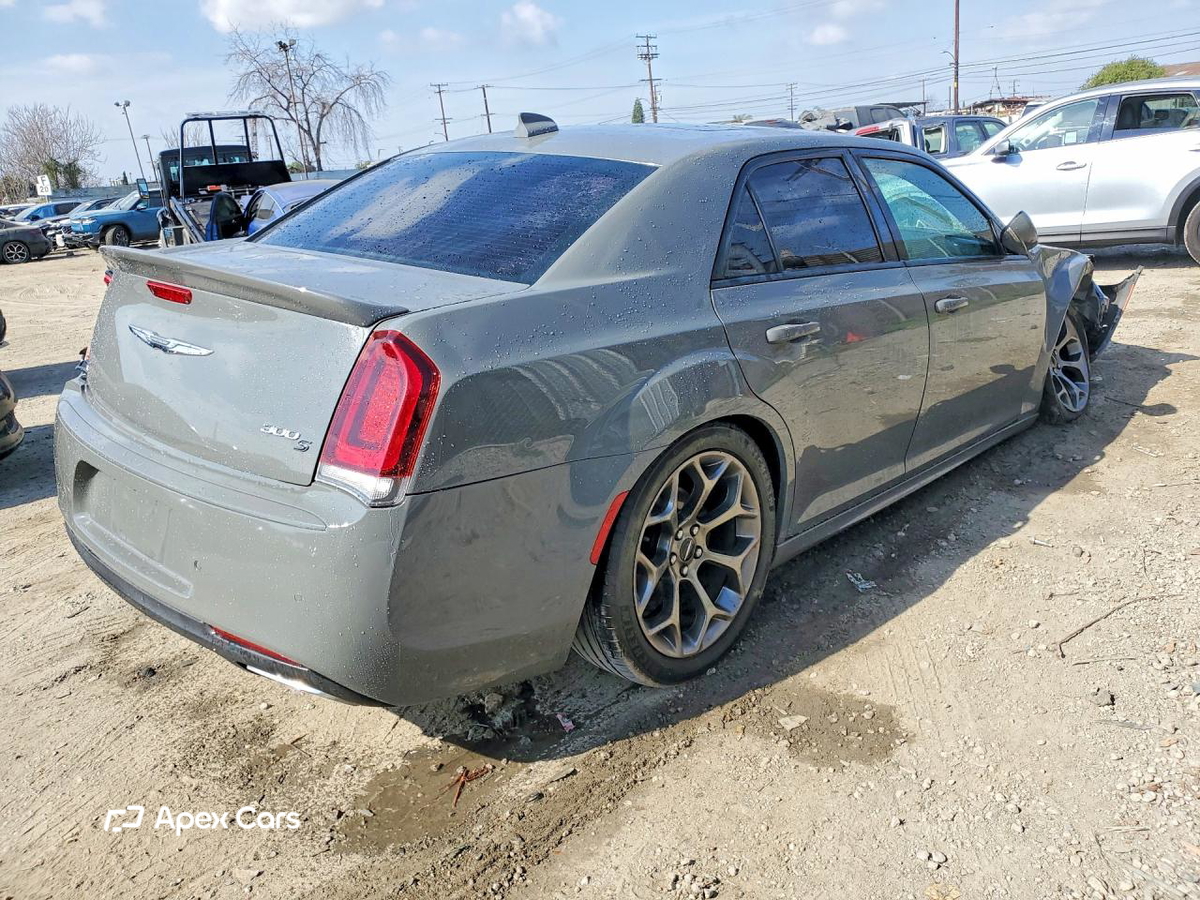 Chrysler 300 2017
