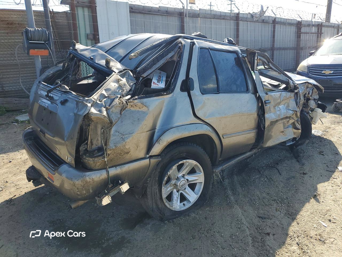 Nissan Pathfinder 2003