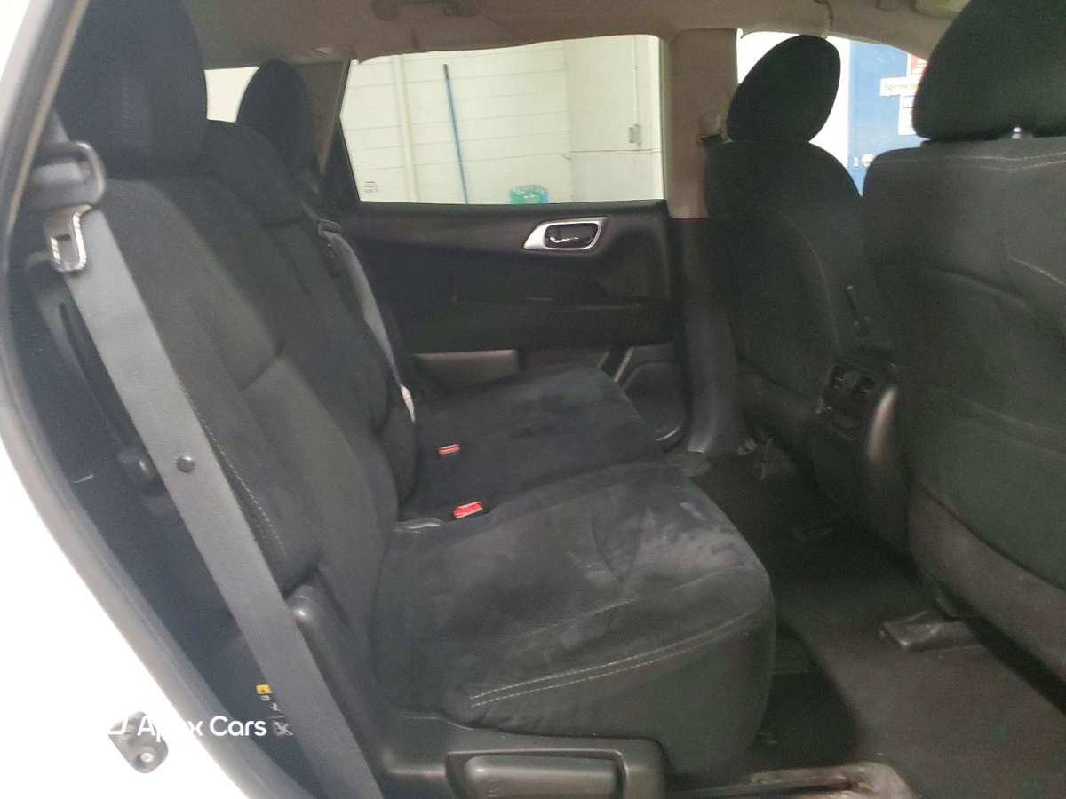 Nissan Pathfinder 2016