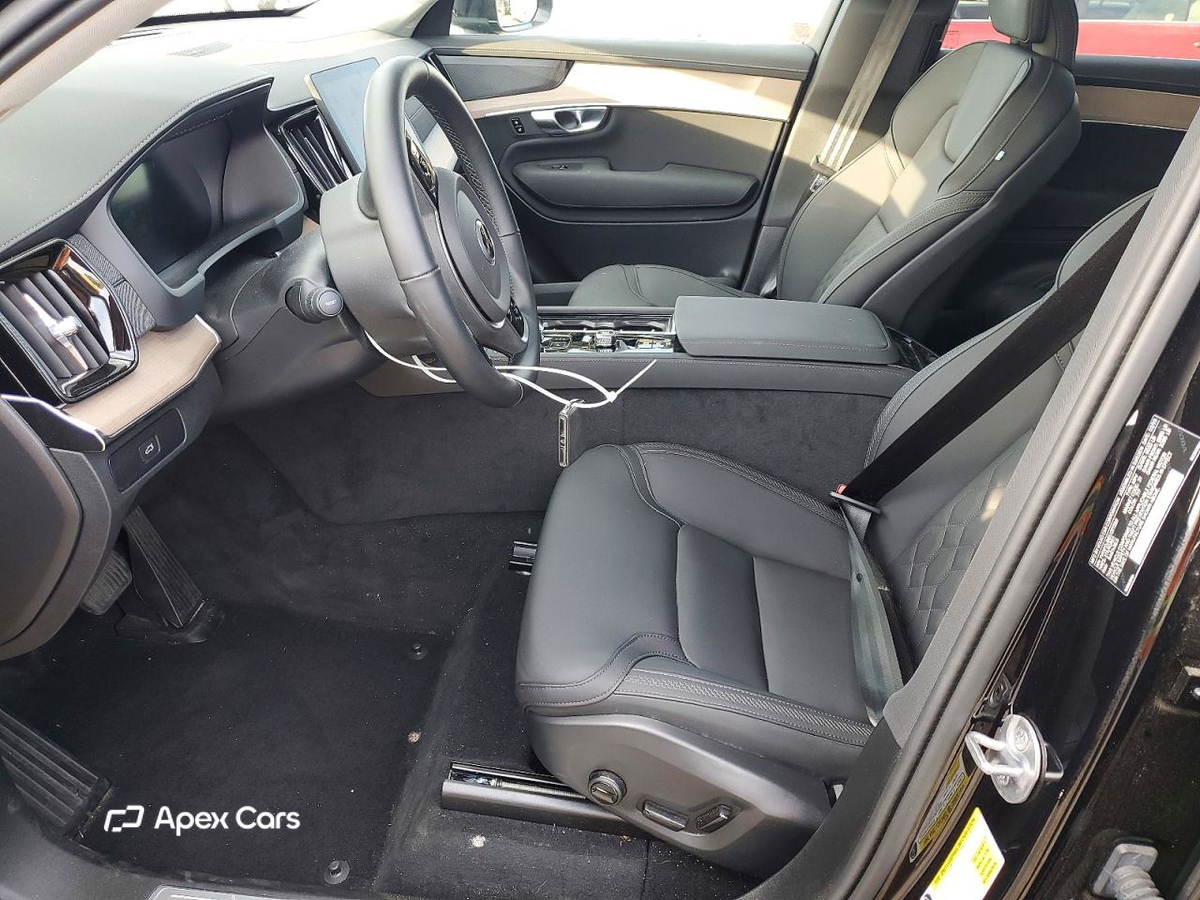 Volvo XC90 2025