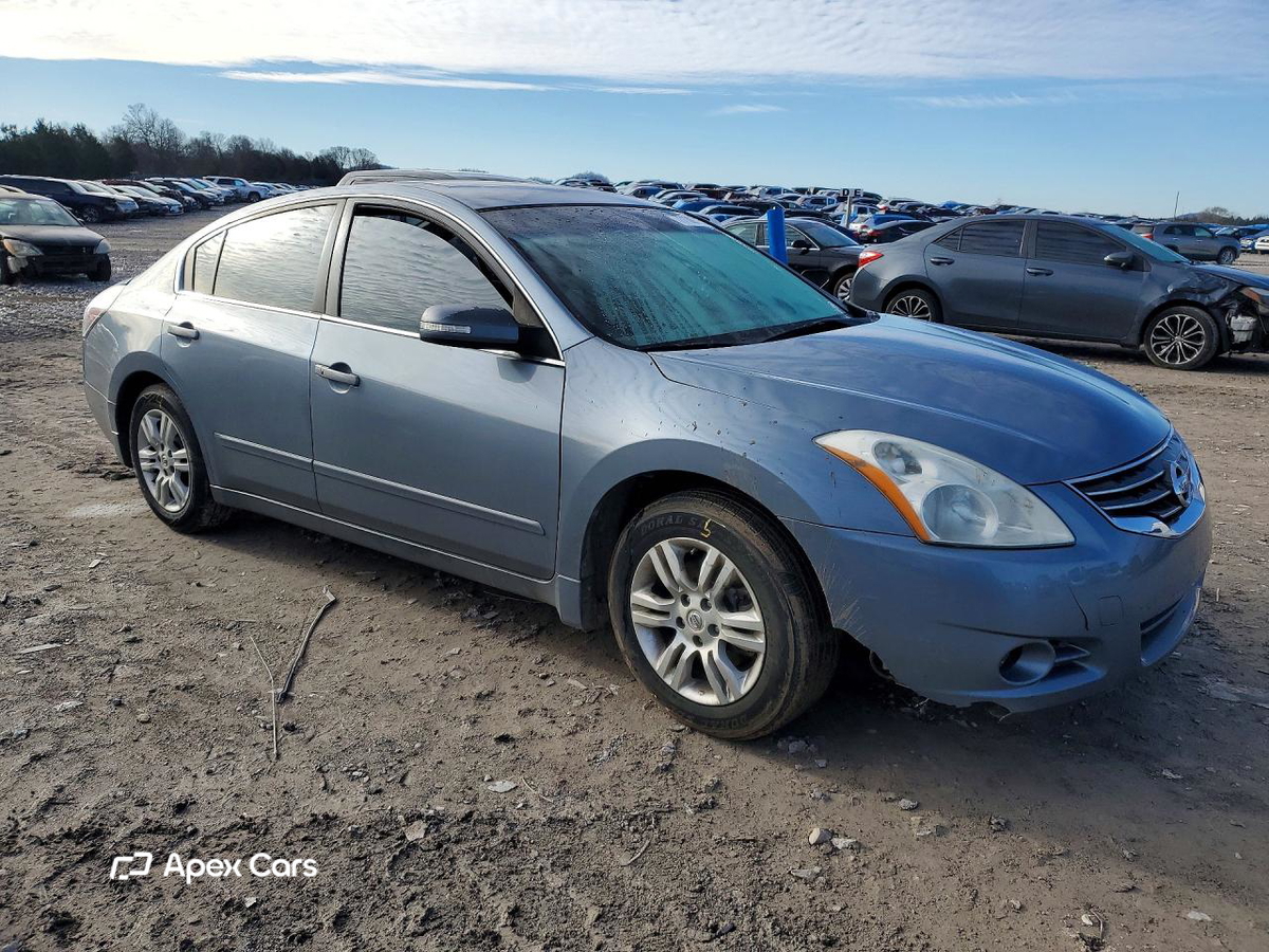 Nissan Altima 2011