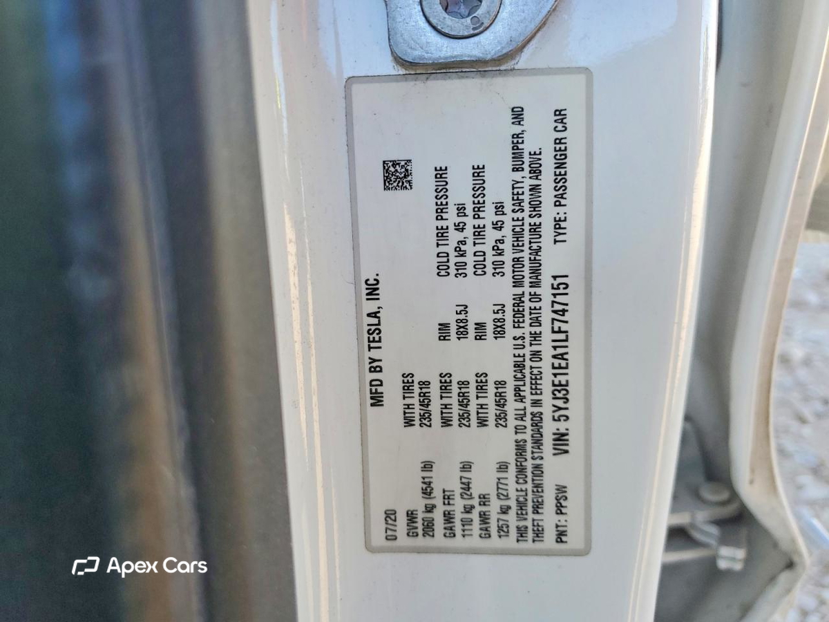 Tesla Model 3 2020