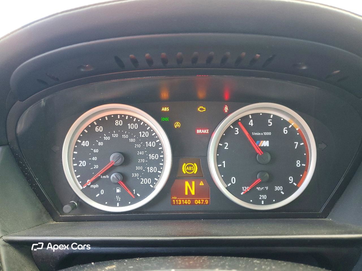 BMW M5 2010
