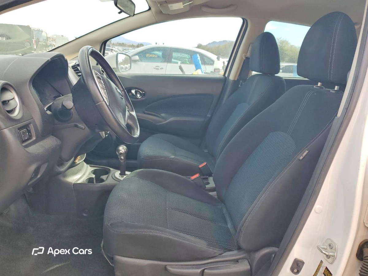 Nissan Versa 2016