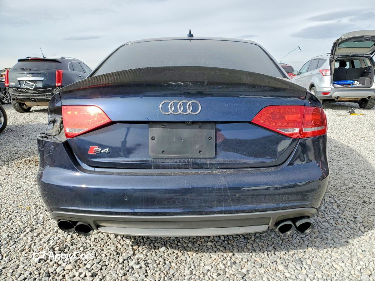 Audi RS4 2011