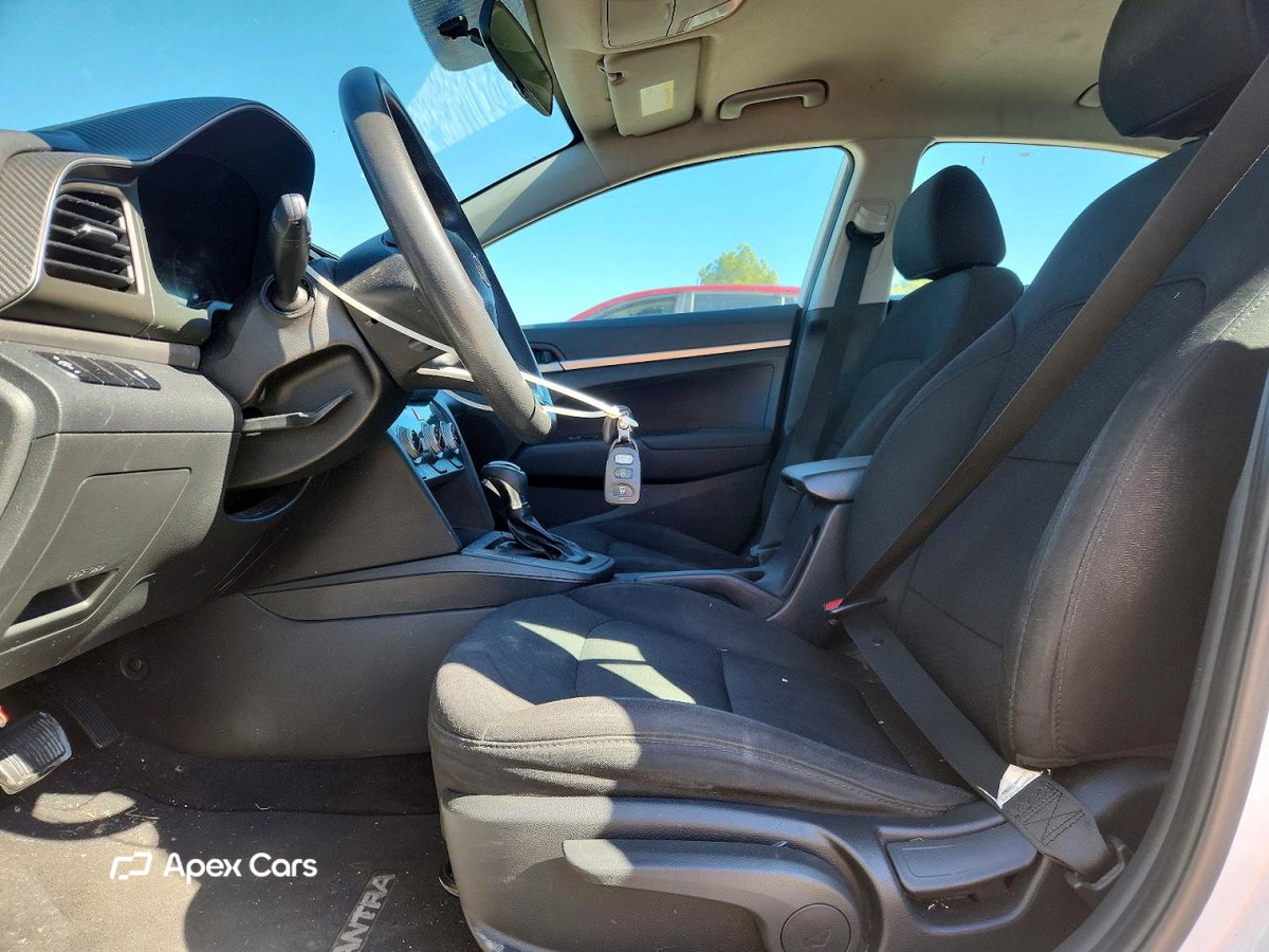 Hyundai Elantra 2019