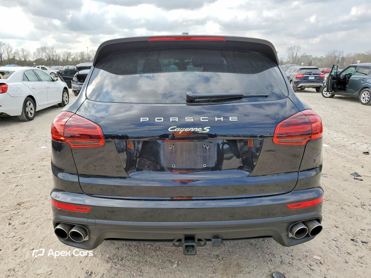 Porsche Cayenne 2016