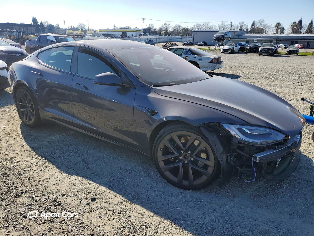 Tesla Model S 2021