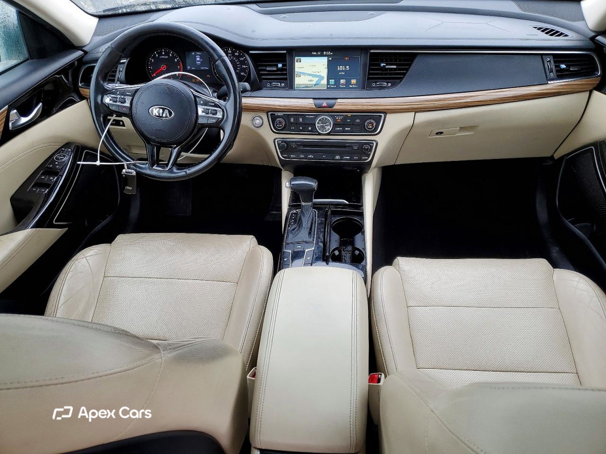 Kia Cadenza 2017