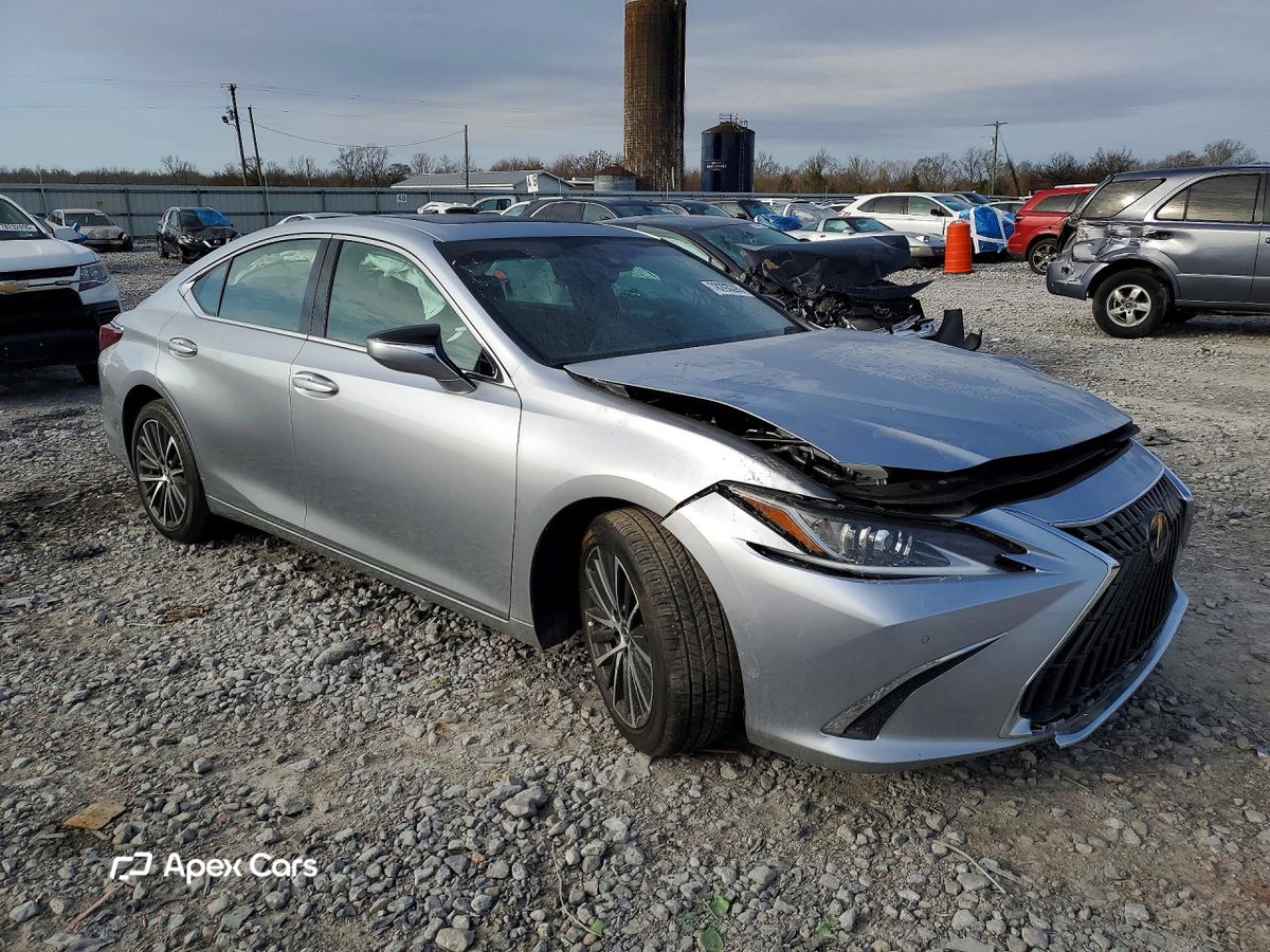 Lexus ES 2025