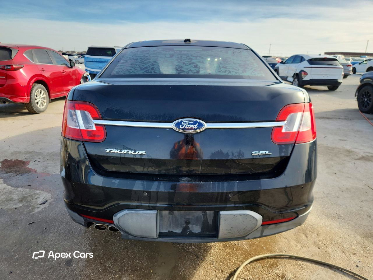 Ford Taurus 2012
