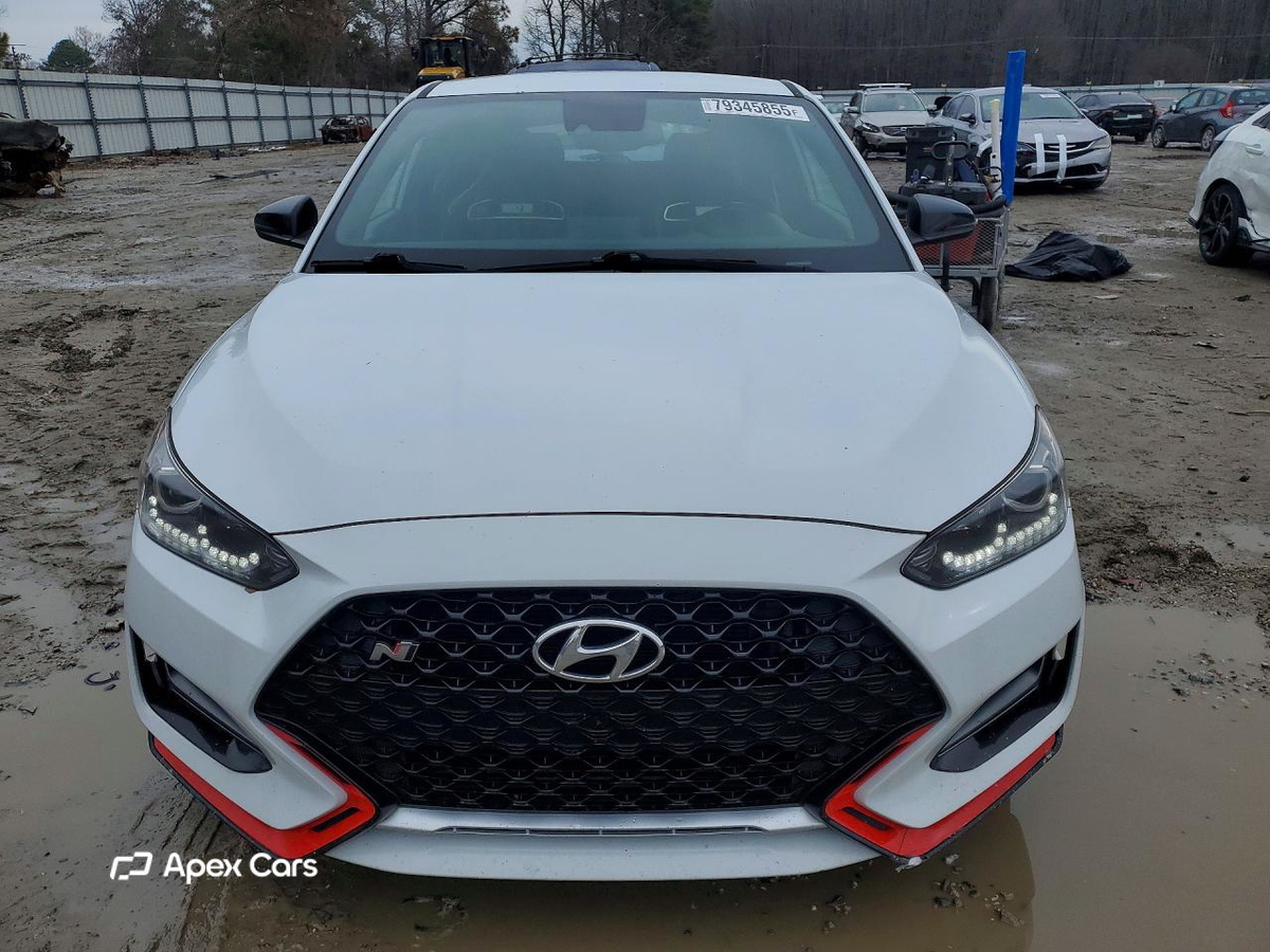 Hyundai Veloster 2021