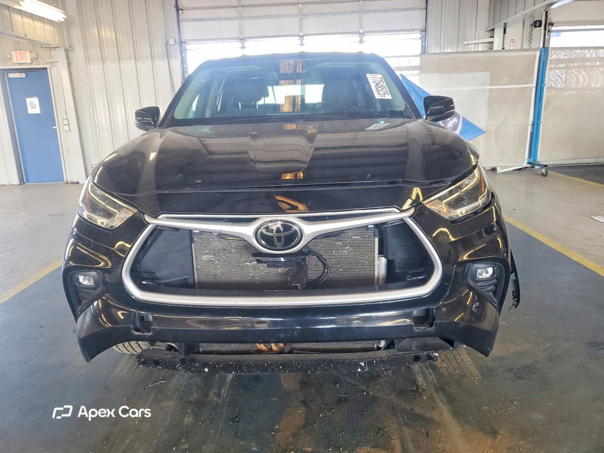 Toyota Highlander 2021