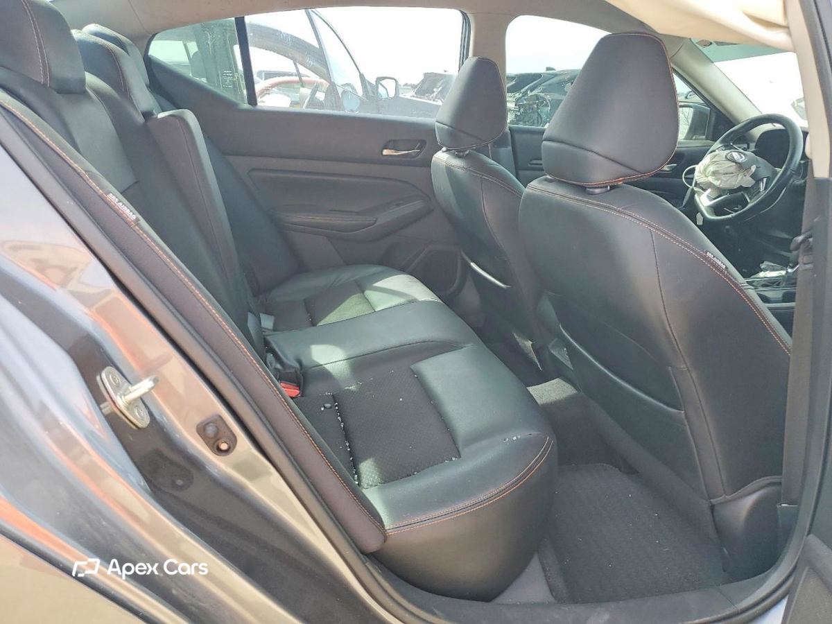 Nissan Altima 2019
