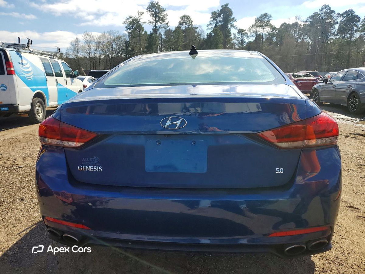 Hyundai Genesis 2015