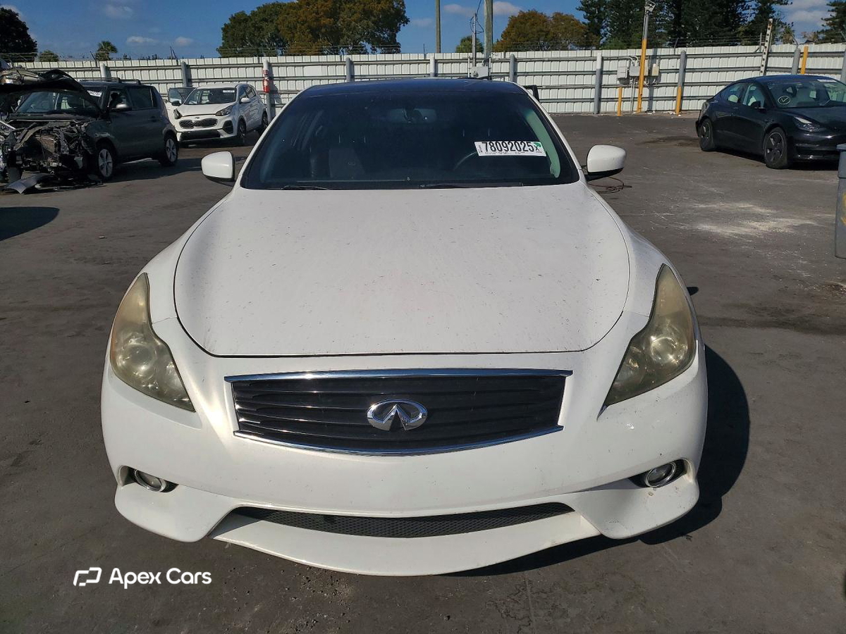 Infiniti G 2013