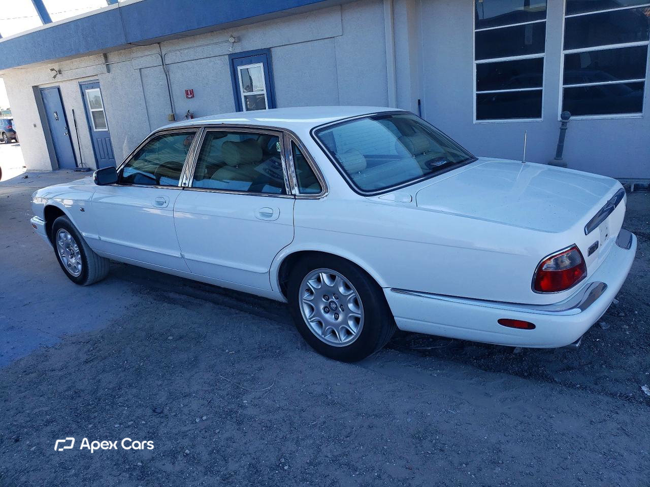 Jaguar XJR 2000