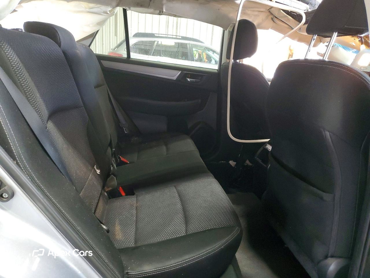 Subaru Outback 2015