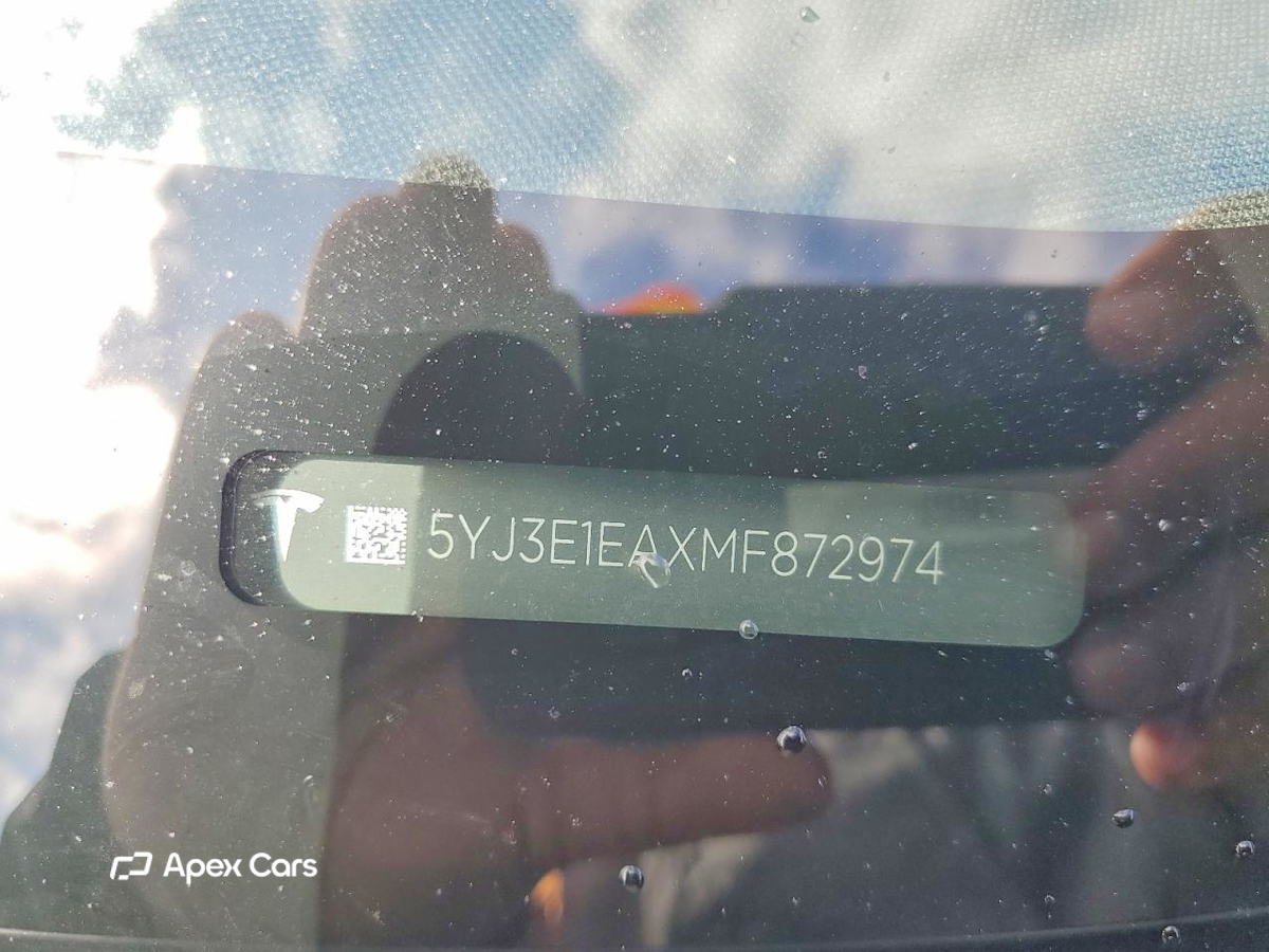 Tesla Model 3 2021