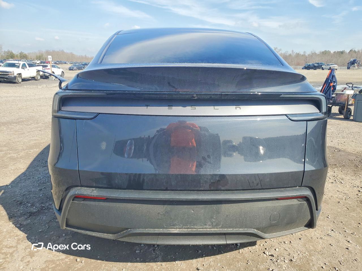 Tesla Model Y 2026